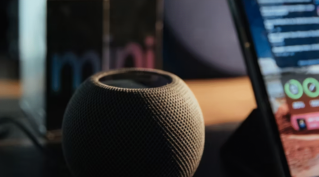 smart speakers and display